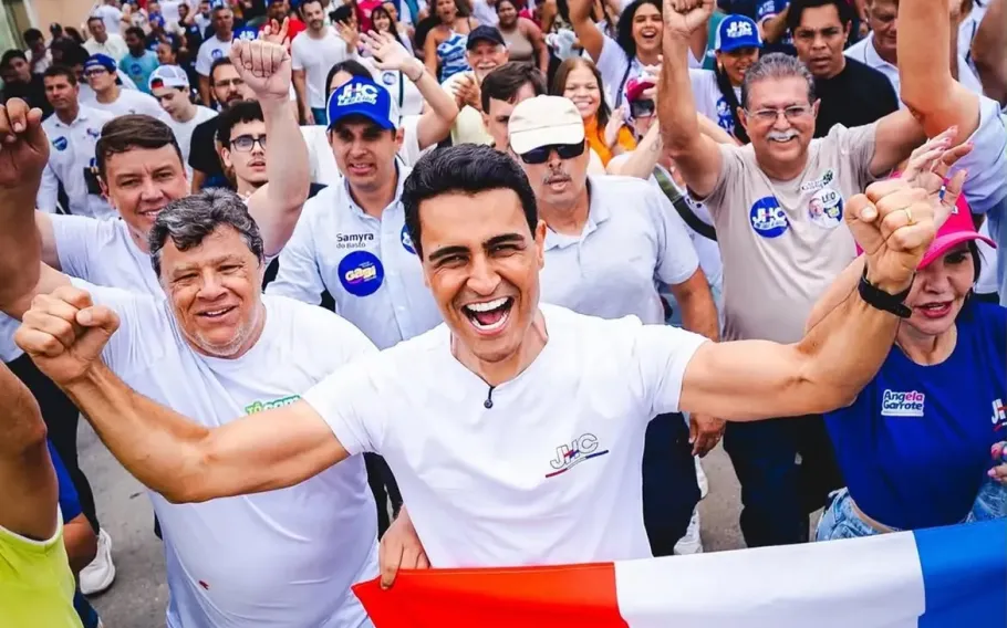 JHC conquista governadoria de Alagoas com apoio do Flávio Bolsonaro