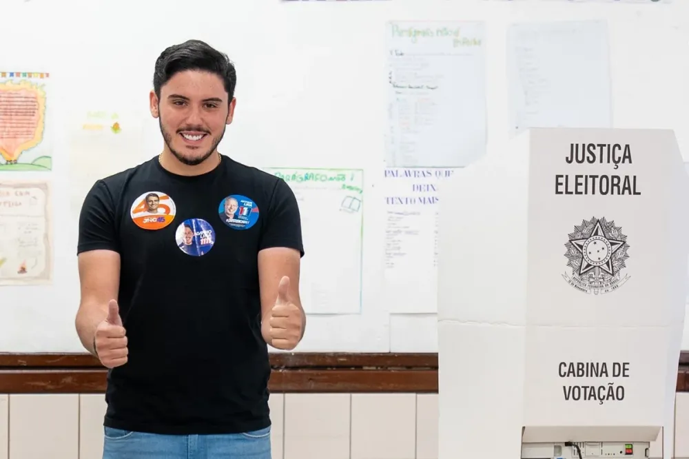 Filho de Arthur Lira é o deputado federal mais jovem da história