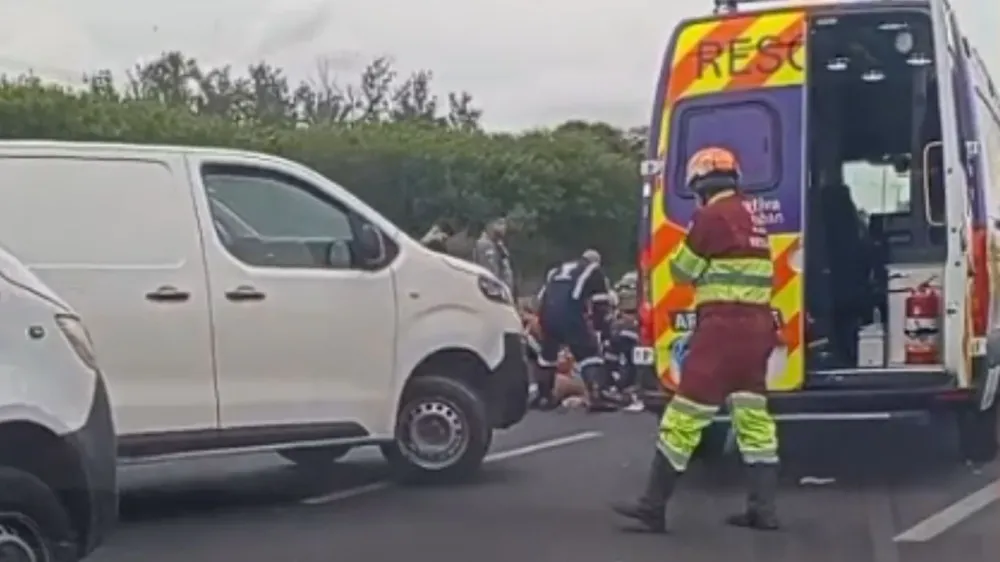 Motociclista morre após colisão com caminhão na Rodovia Anhanguera