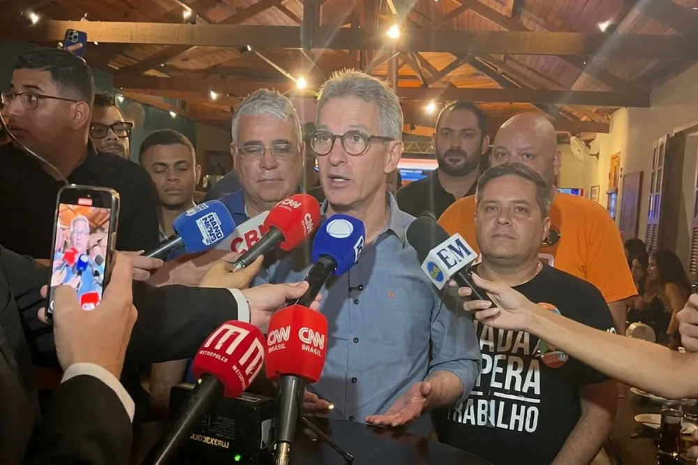 Romeu Zema rompe o muro e endossa Flávio Bolsonaro no segundo turno