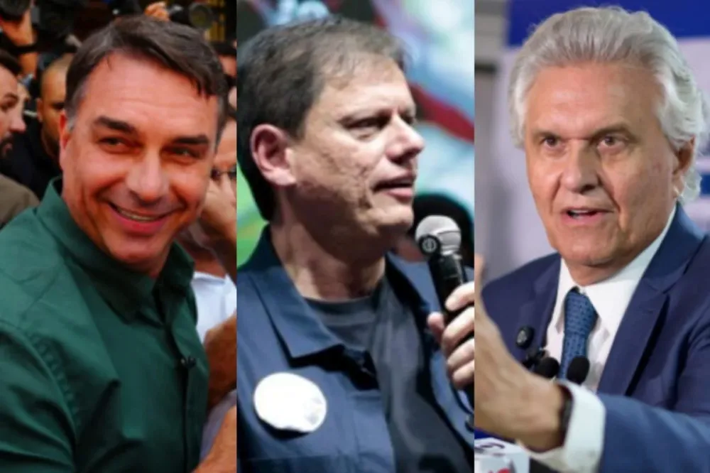 Flávio Bolsonaro e Tarcísio viajam a Goiânia para fechar apoio de Caiado