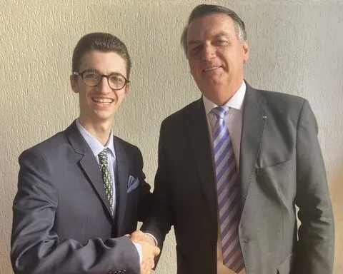 Estudantes do Mackenzie criam movimento firme contra a imposição ideológica pró-Lula
