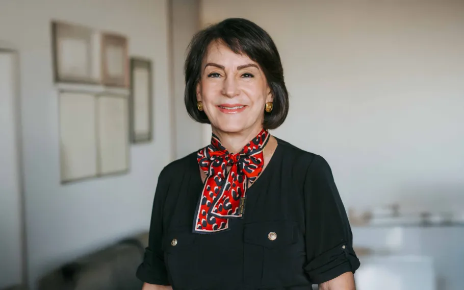 Ministra do TST defende que a função do juiz é aplicar a lei e não criar regras