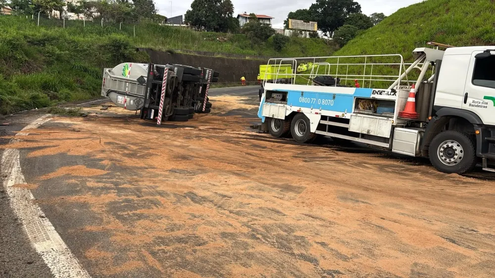 Cetesb analisa água de córrego e rio após vazamento de diesel em Campinas