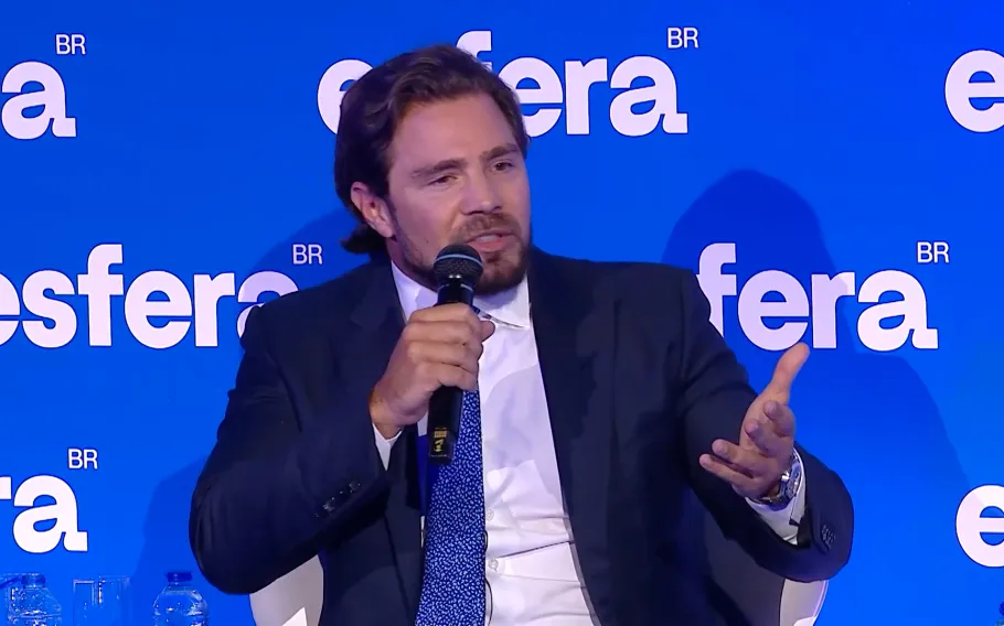 Ex-controlador do Banco Master é investigado por mensagens sobre vídeo com autoridades em Londres