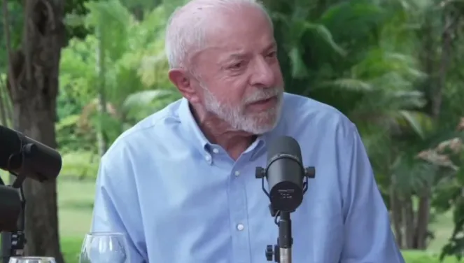 Lula anuncia proposta de ampliação do programa Pé-de-Meia para universitários em 2027