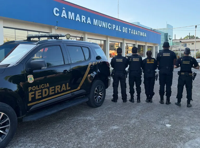 Polícia Federal realiza buscas em gabinete de vereador por suspeita de certidões falsas no Amazonas