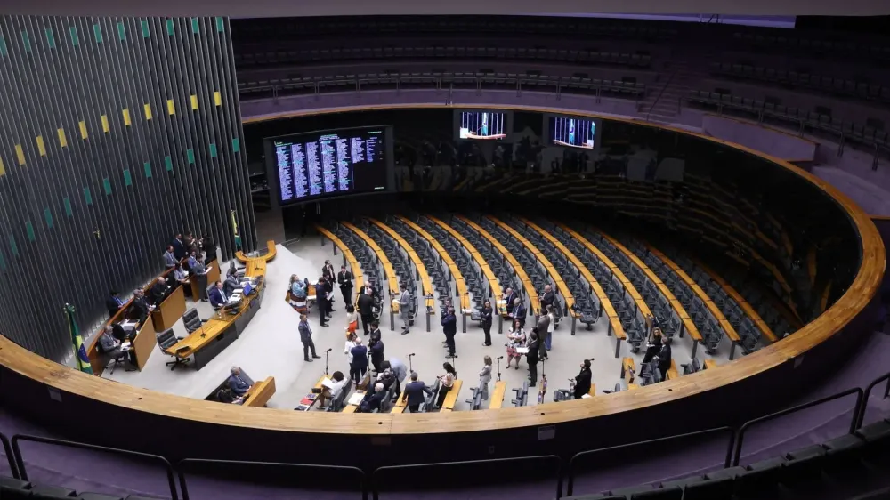 Câmara dos Deputados aprova projetos para perdão de dívidas e aumento de teto para microempreendedores individuais