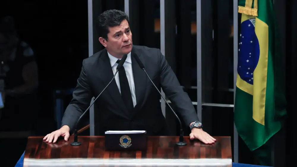 Sergio Moro afirma que período pré-eleitoral não é momento adequado para debate sobre escala 6x1