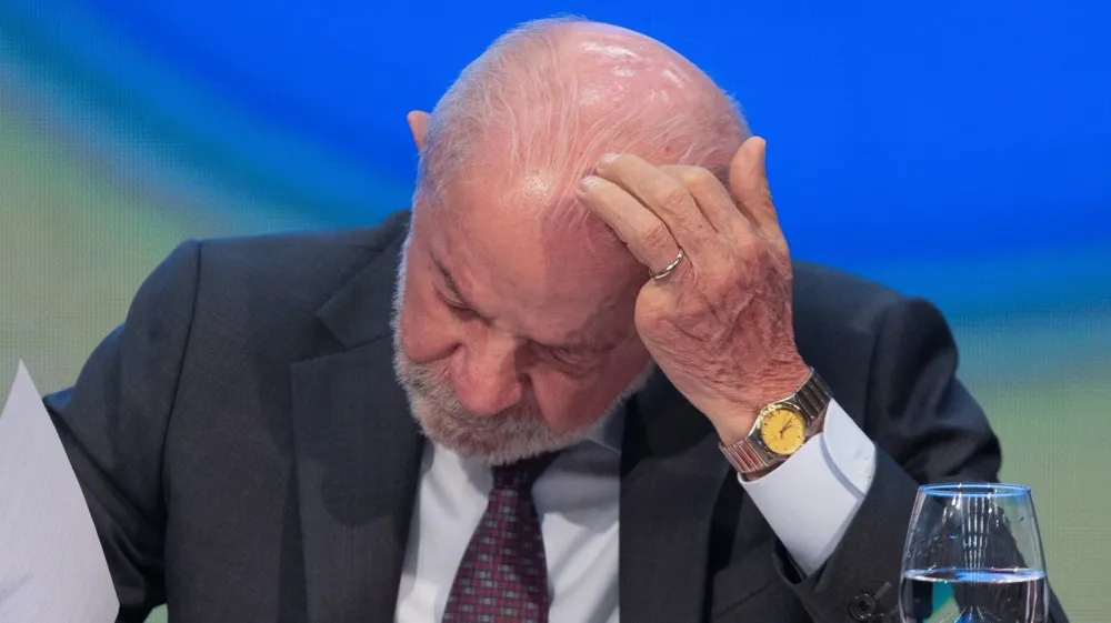 Aprovação da PEC 6x1 é vista por analistas como medida com impacto limitado para Lula em 2026
