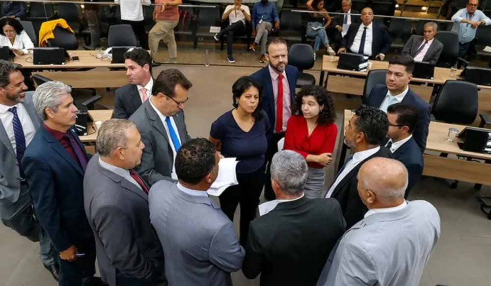 Tribunal de Justiça determina extinção de 100 cargos comissionados na Câmara de Campinas