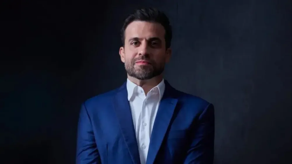 Pablo Marçal orienta influenciadores de Flávio Bolsonaro a focar em discurso de renovação política