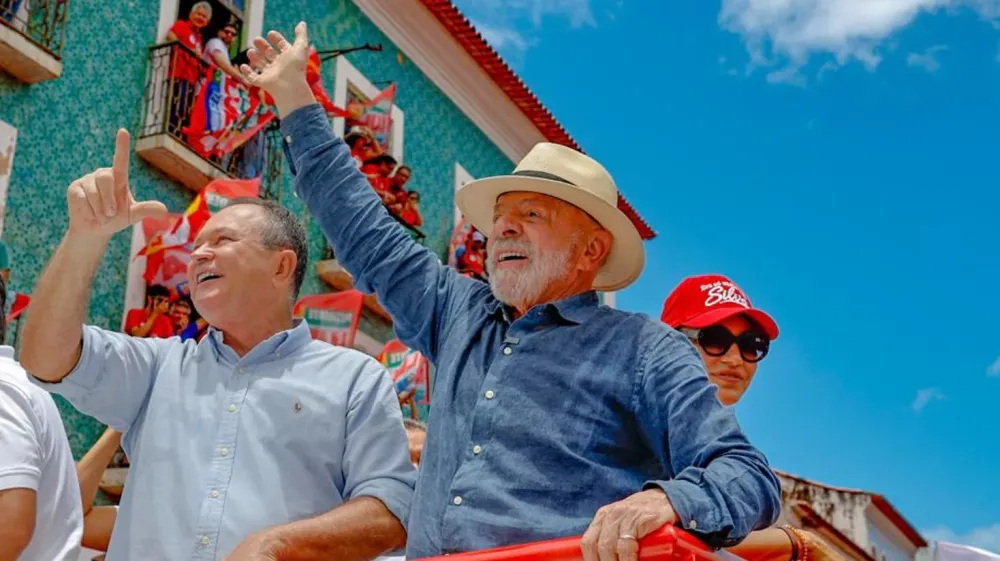 Presidente Lula declara intenção de buscar quarto mandato e anuncia pedido ao TSE