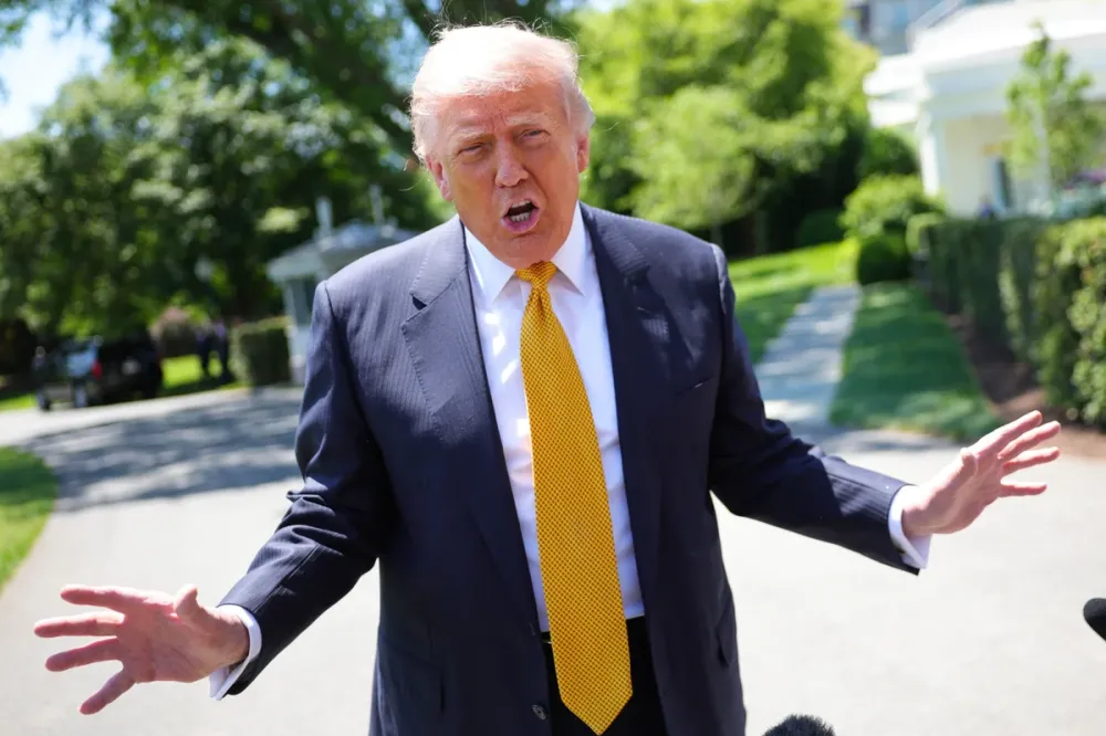 Trump compara cenário de violência na França com possíveis consequências de vitória dos democratas nas eleições