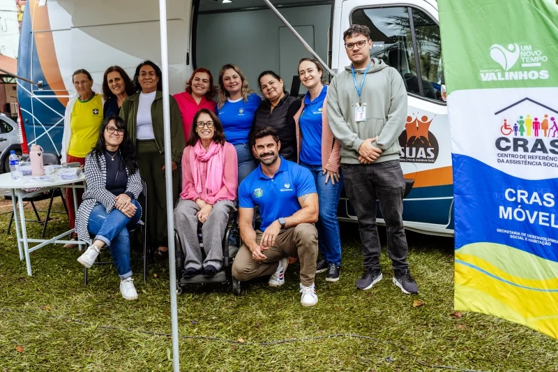 CRAS Móvel realiza atendimentos de assistência social no bairro Parque Portugal