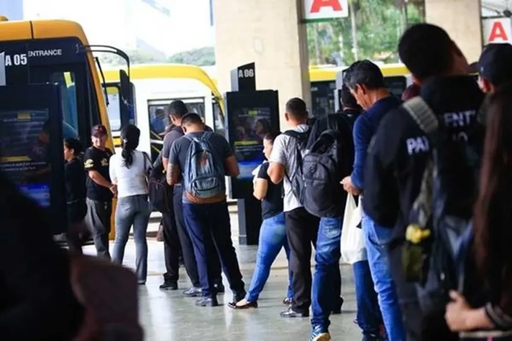 TSE recomenda medidas aos TREs para garantir transporte gratuito no 2º turno das eleições