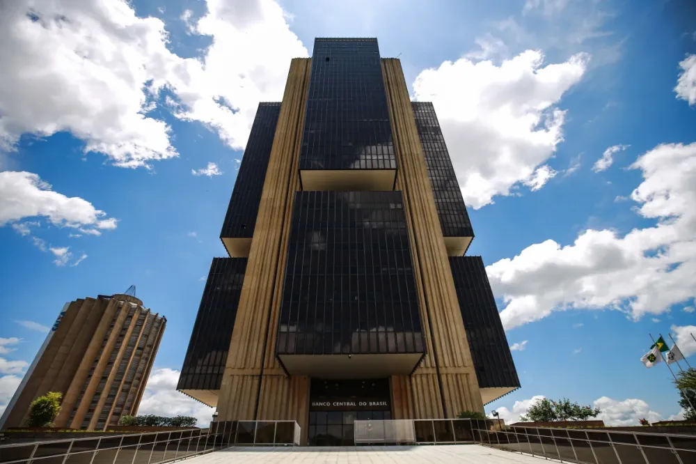 Banco Central aprova resoluções para regulamentar oferta de crédito e endividamento