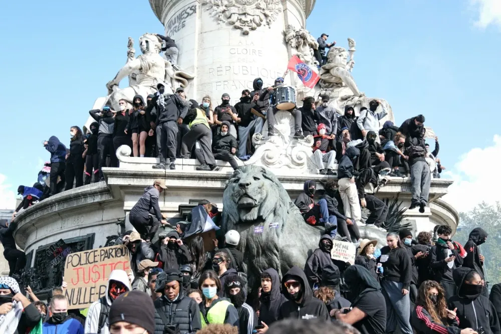 França mobiliza 70 mil agentes para conter nova onda de protestos