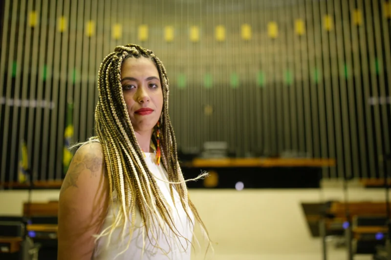 Ex-assessor de parlamentar é preso em operação sobre violência sexual contra adolescentes