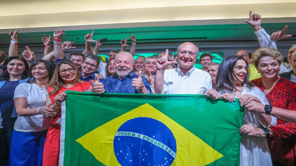 TSE analisa ações que investigam uso de máquina pública por Lula em 2026